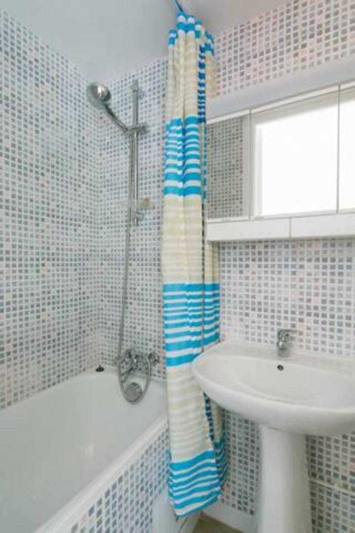 Apartment Charming Parisian Studio! *
