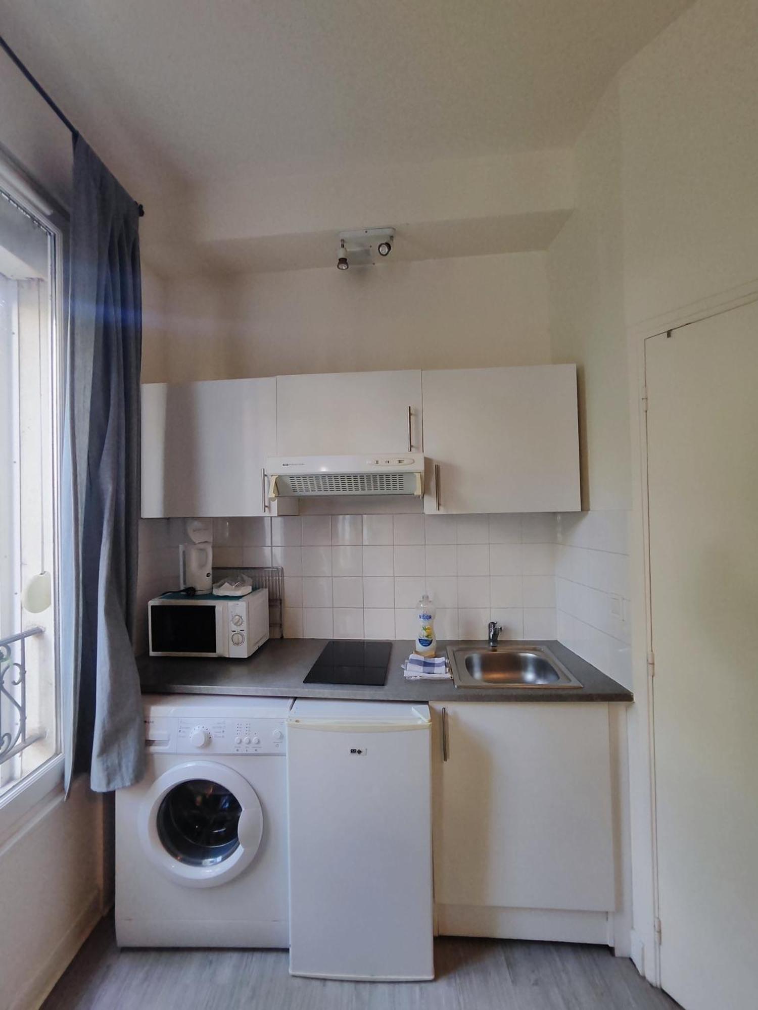 Charming Parisian Studio!