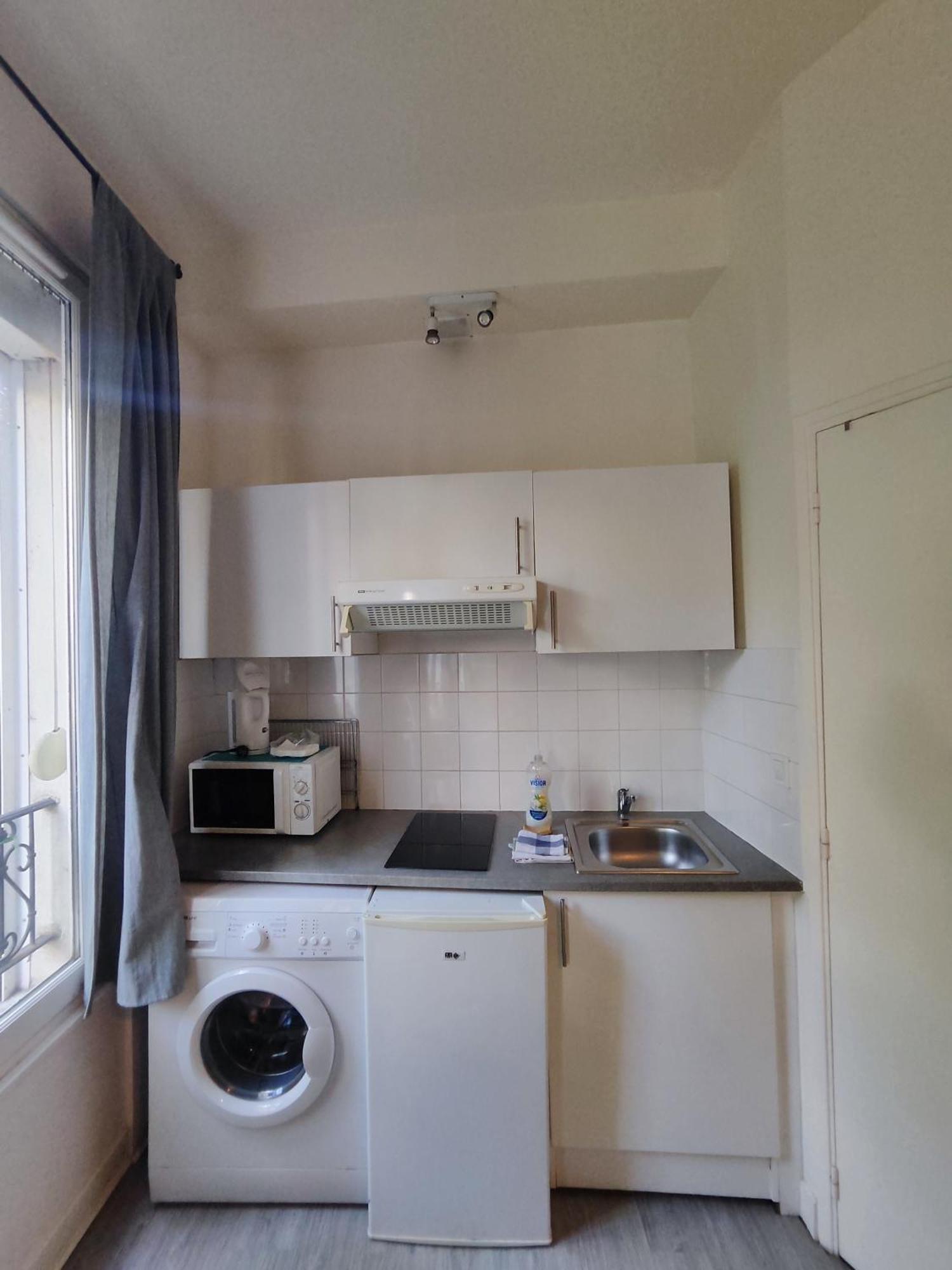 Apartment Charming Parisian Studio!