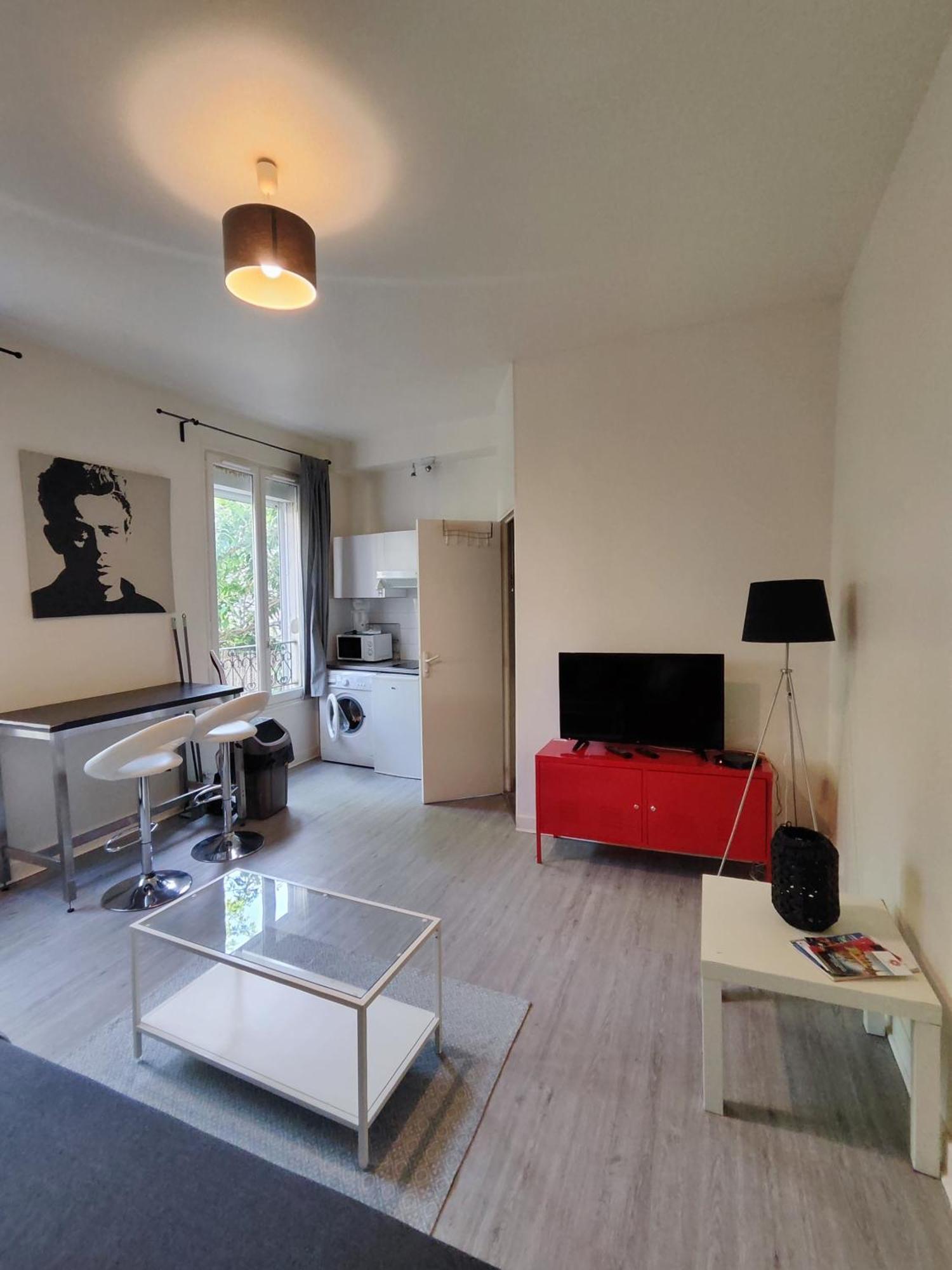 Apartment Charming Parisian Studio!