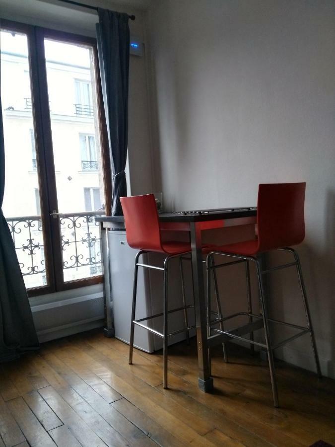 Charming Parisian Studio! *